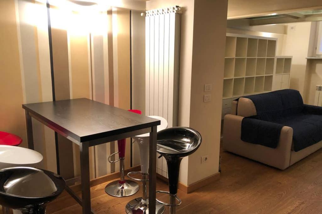 La Casina In Burlamacchi Милано Екстериор снимка