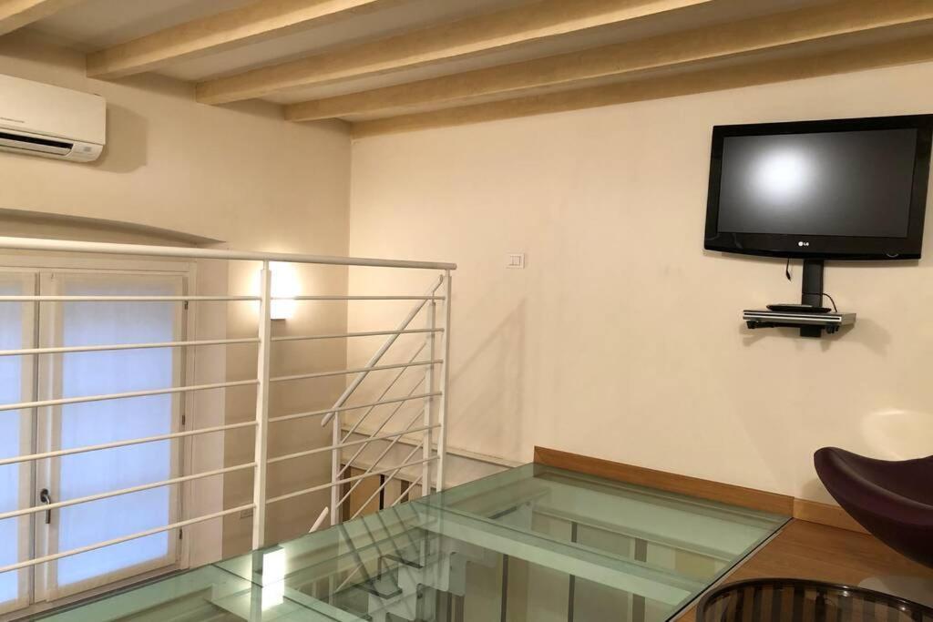 La Casina In Burlamacchi Милано Екстериор снимка