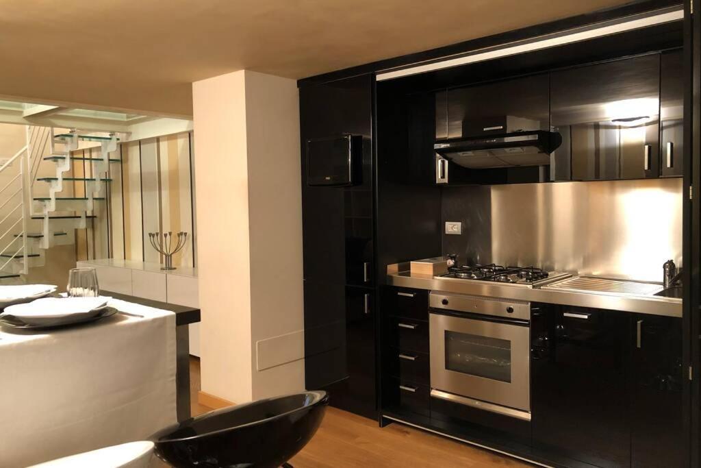 La Casina In Burlamacchi Милано Екстериор снимка